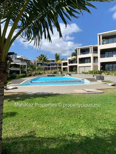 Beachfront 3-Bedroom Apartment for Rent in Flic en Flac, Mauritius – Luxury Coastal Living