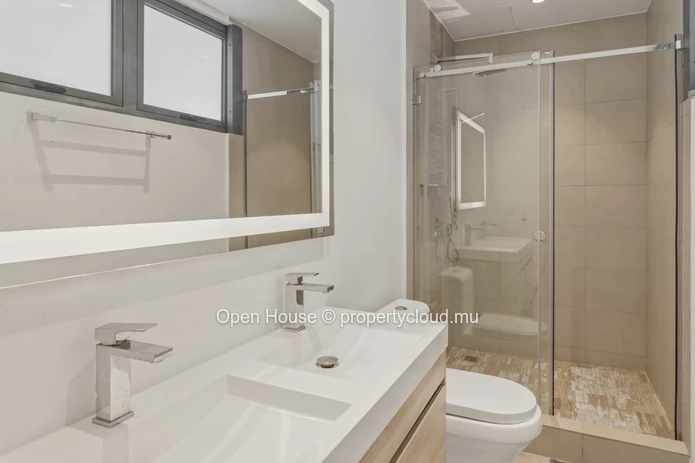 Penthouse meublé 3 chambres à louer à Trou aux Biches