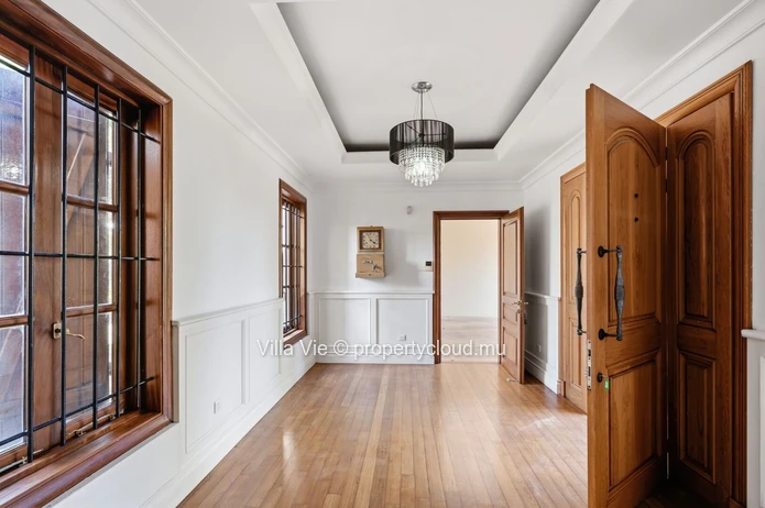 Calodyne - Maison spacieuse de style méditerranéen de 6 chambres (Mandat exclusif)