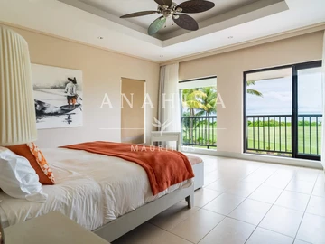 5 Bedroom Villa