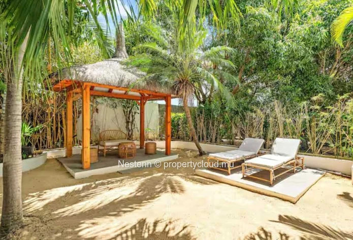 Charming and bright 4 bedroom semi-detached villa