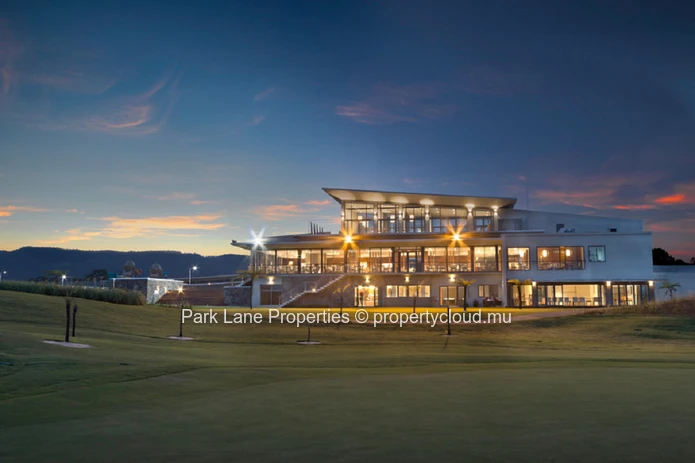 Stunning 4,250 m² Plot at Avalon Golf Estate – Guaranteed Views, Nature, and Great Potential