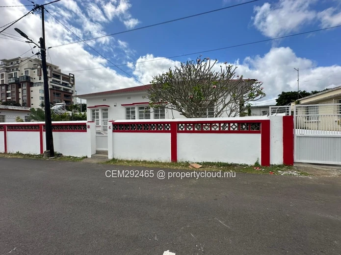 Semi-furnished  Office for Rent – Beau-Bassin