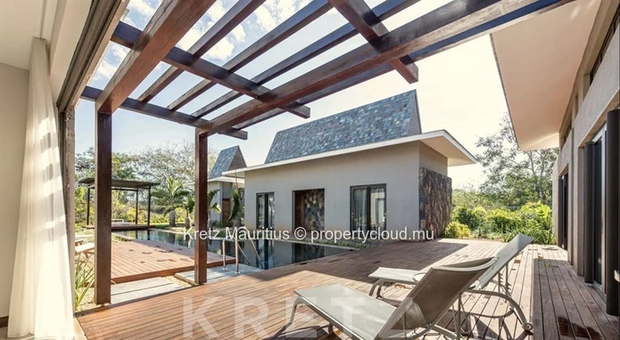 Elite Tropical Estate – Pavilion Architecture & 5-Star Privileges