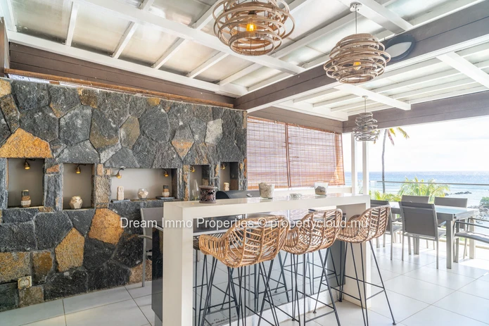 Penthouse exclusif en front de mer de 3 chambres avec vue panoramique à Pointe aux Biches – Ile Maurice