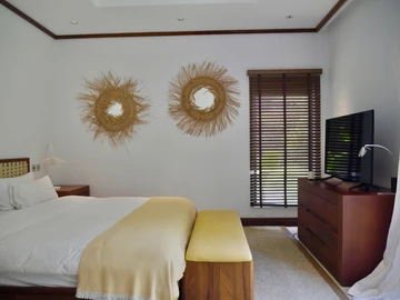 5 Bedroom Villa