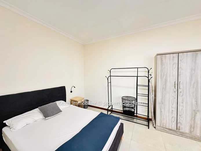 The Charm Of A Small Condominium A Stone's Throw From The Lagoon