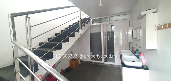 Maison à Vendre – Rose Hill | 8 Chambres 