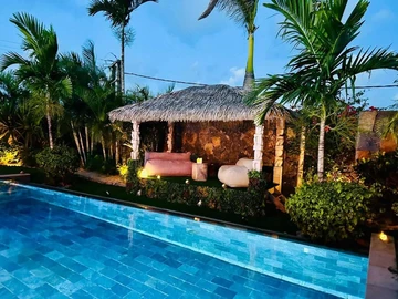 6 Bedroom Villa