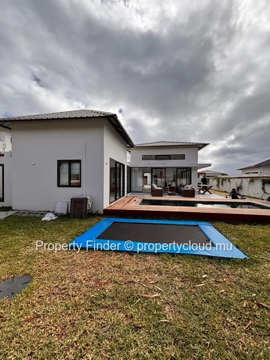 3 Bedroom Villa - For Sale - Tamarin