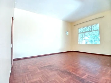 8 Bedroom House