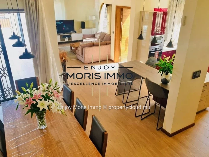 Long-term Rental Villa in Mon Choisy - 5 Minutes Walk from the Beach
