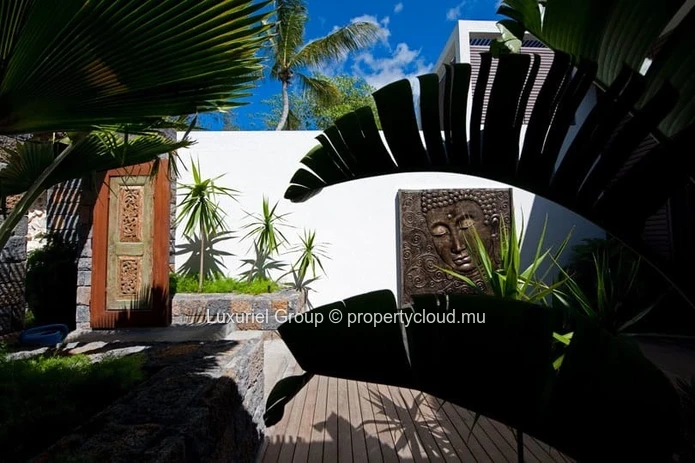 Exclusive Beachfront Villa For Rent – Pointe Aux Canonniers, Mauritius