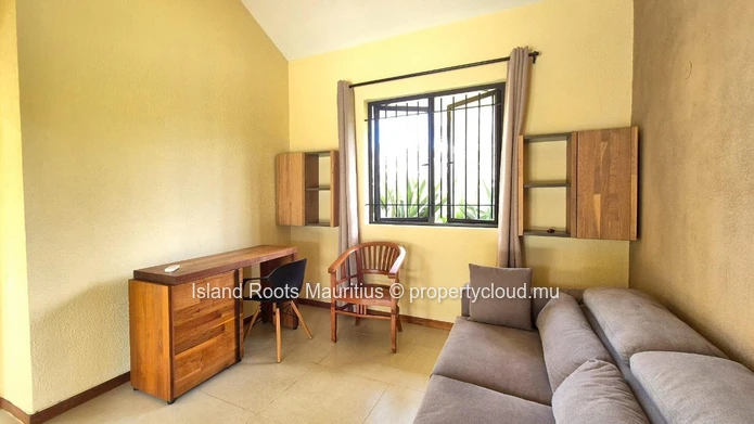 Beautiful 3-Bedroom Villa + Office (Convertible into a Bedroom) in Hillside, Belle Vue