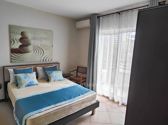 Location: Appartement 3 chambres, 2 salles de bains à Pereybere, Grand Baie - Piscine et Front de mer