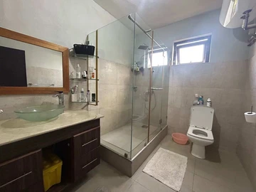 7 Bedroom Apartment