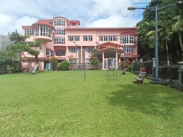 Maison de 8 Chambres