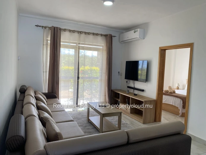2-Bedroom Ground Floor Apartment for Rent – Flic en Flac | Garden | Rs 43,000