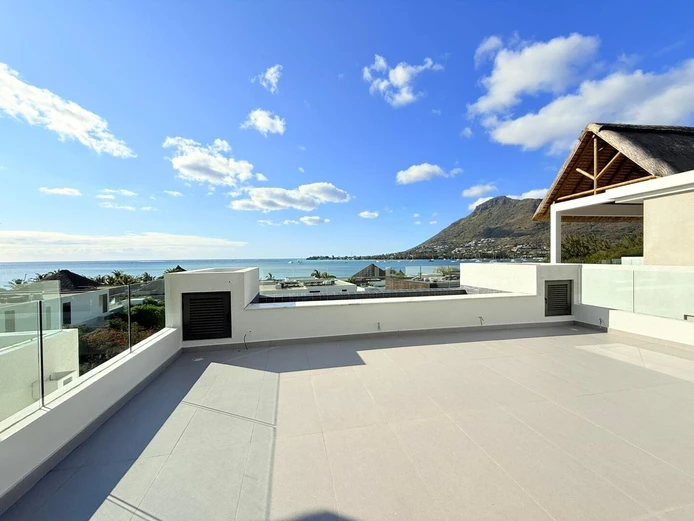 Magnifique Penthouse Vue Mer & Montagne Avec Acces A La Plage – Ile Maurice
