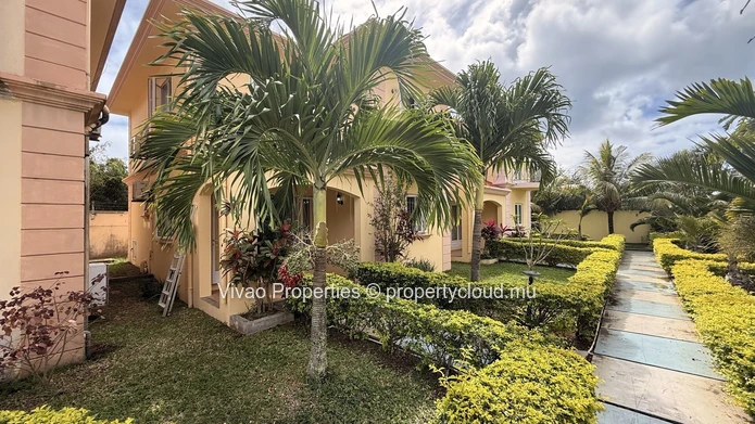 4-Bedroom Furnished Duplex for Rent in Pereybere with Pool - Rs 60,000 per month