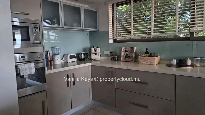 Gorgeous Duplex with views on long term rental in Tamarin