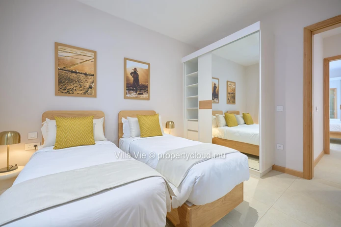 Belle Vue Harel - Spacious 4-bedroom ground floor apartment