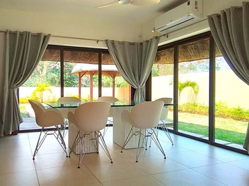 3 Bedroom Luxury Villa for rent in Black River