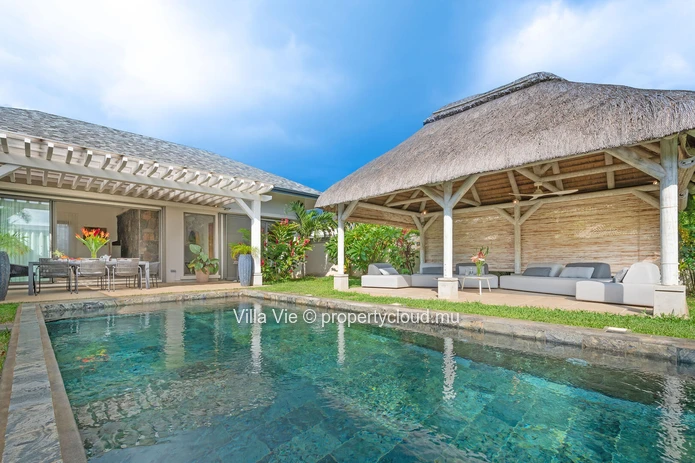 Grand Baie - Beautiful 4-bedroom en-suite villa, pool and gazebo