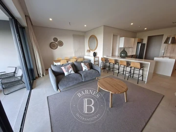4 Bedroom Apartment