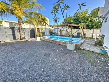 12 Bedroom House