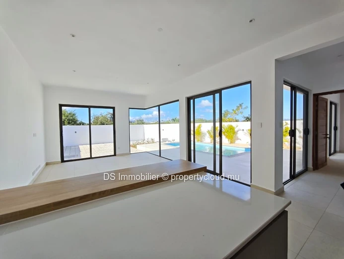 À Vendre – Villa Neuve Semi-Meublée À Cap Malheureux - Nord