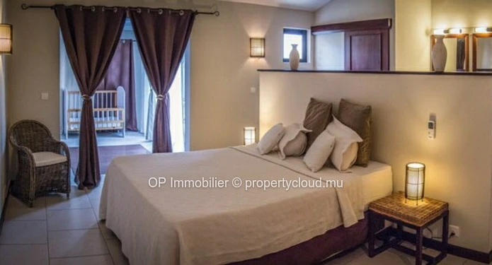 4-Bedroom House for Sale in Pereybere with Private Pool on 650m² Land