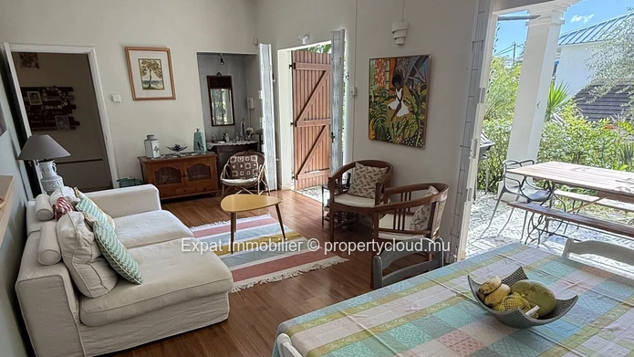 3-Bedroom Villa With Swimming Pool And Independent Guest Suite – Calodyne