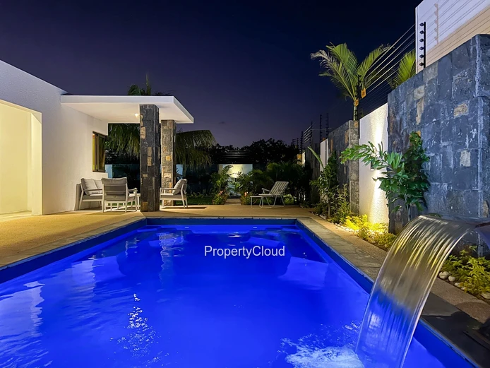 À Louer - Villa De 3 Chambres Avec Piscine - Grand Baie