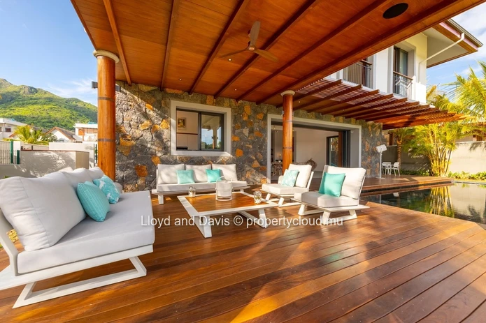 Exceptional Villa | La Balise Marina, Rivière Noire, Mauritius