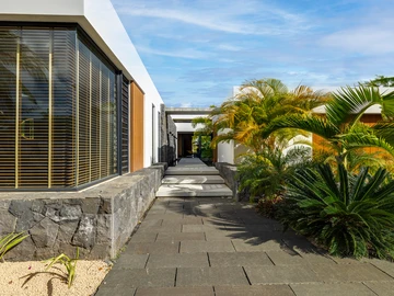 4 Bedroom Villa