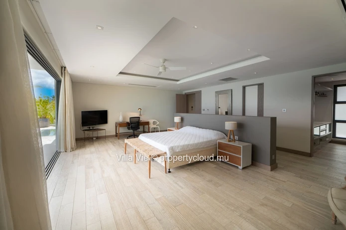 Péreybère – Exceptional Beachfront Luxury Villa with 4 En-Suite Bedrooms