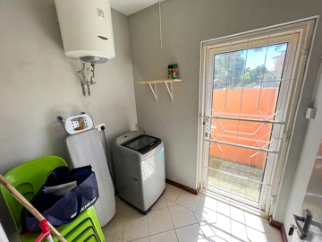 3 Bedroom Townhouse, Duplex