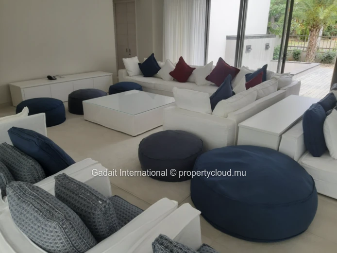 A Louer Magnifique Villa de Luxe 4 Suites Parentales avec Piscine et Vue Golf à Anahita Resort, Île Maurice