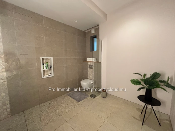 Modern ground floor Apartment for Rent , Belle Vue, O ' Petit Parc .