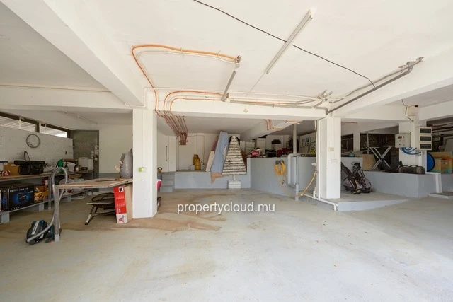 A vendre magnifique villa dans une residence accessible aux etrangers à Pereybere.