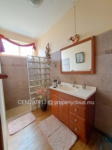 Maison de plain-pied à vendre à Baie du Tombeau