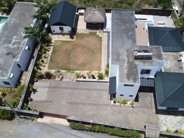 4 Bedroom Villa
