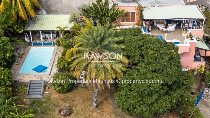 FOR SALE – Charming House with Sea Views | Tamarin