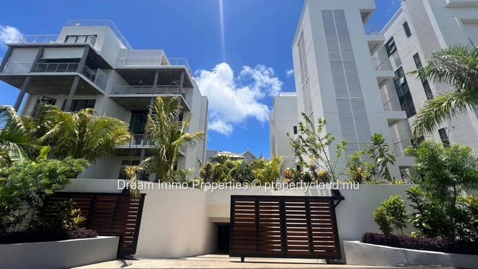 Appartement Duplex Neuf & Luxueux Dans Un Secteur Premium A Pte Aux Canonniers - Ile Maurice
