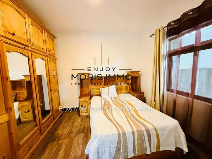 Modern 3-Bedroom Villa with Pool – For Rent in Grand Bay