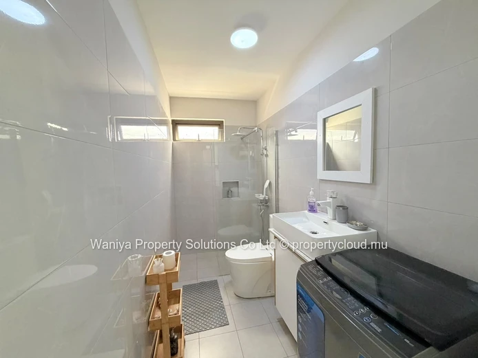 Modern 2-Bedroom Apartment in Flic en Flac
