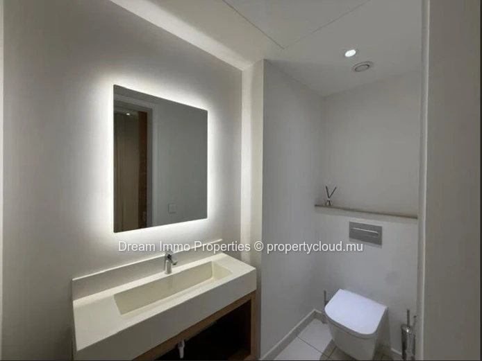 Superbe Appartement De 3 Chambres Proche Mer A Pereybere – Ile Maurice