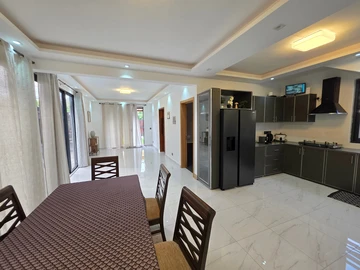 4 Bedroom Villa