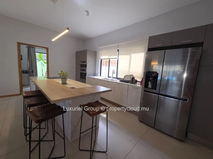5-Bedroom Villa For Rent – Trou Aux Biches